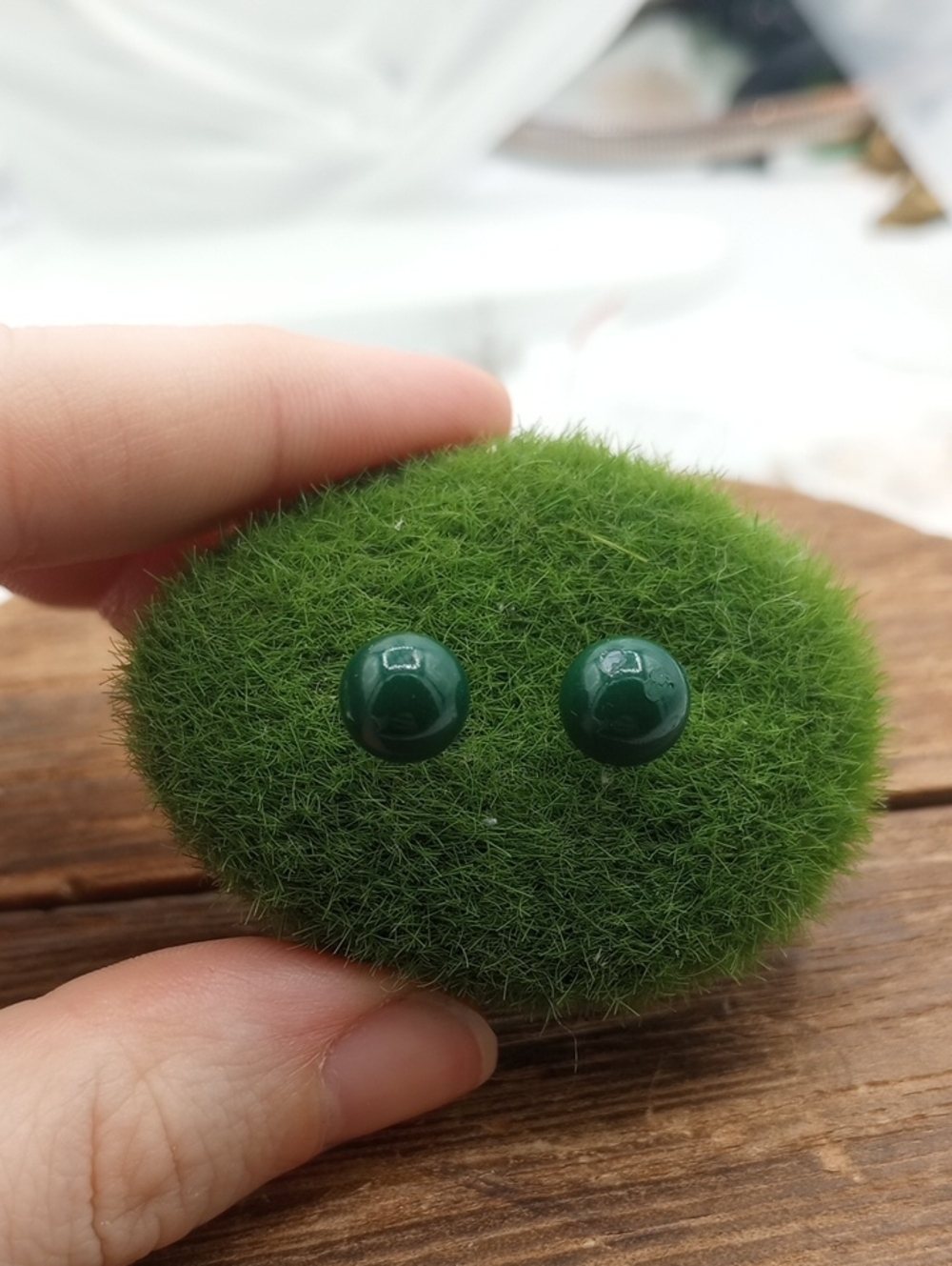 Green Puff Dot Earrings Stud E403